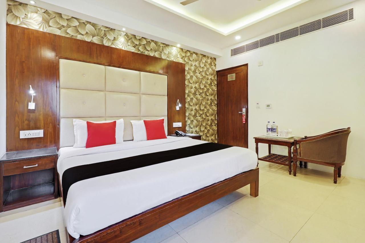 Capital O 2242 Hotel Yuvraj Deluxe Νέο Δελχί Εξωτερικό φωτογραφία